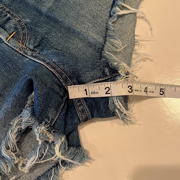 7 For All Mankind Cutoff Shorts Size 28 - Picture 7 of 16